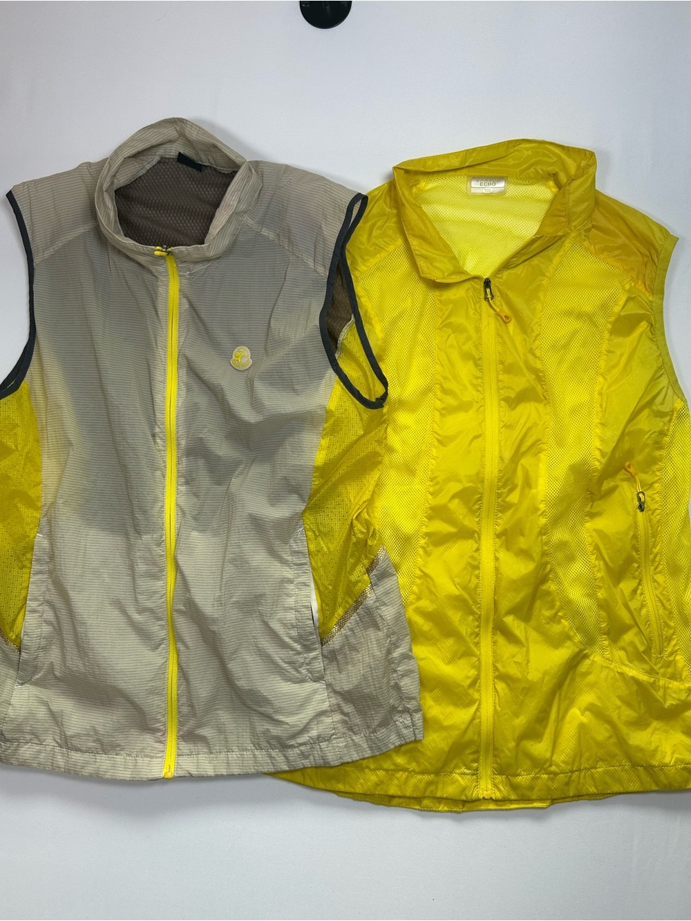 Canyon Echo & Aveka Cycling Running Vest Bundle (2 Vests) Size XL